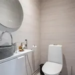 Private Quality Suite, Sauna & Views