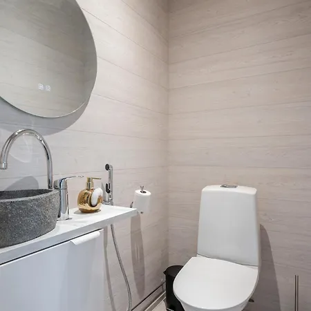 Private Quality Suite, Sauna & Views