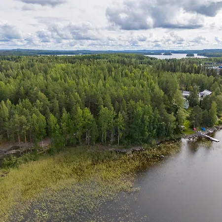 Private Quality Suite, Sauna & Lake Views 度假居